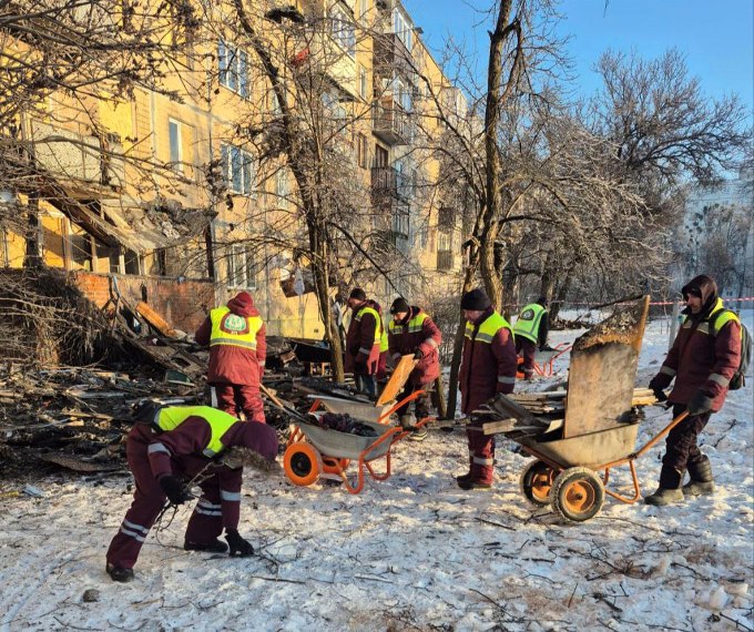 Новини Харкова: ліквідація наслідків обстрілу Салтівки